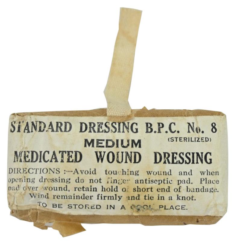British WW2 Standard Dressing Medicated Wound Dressing No.8