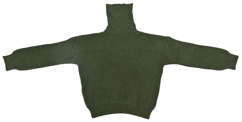 German WH Turtleneck Sweather