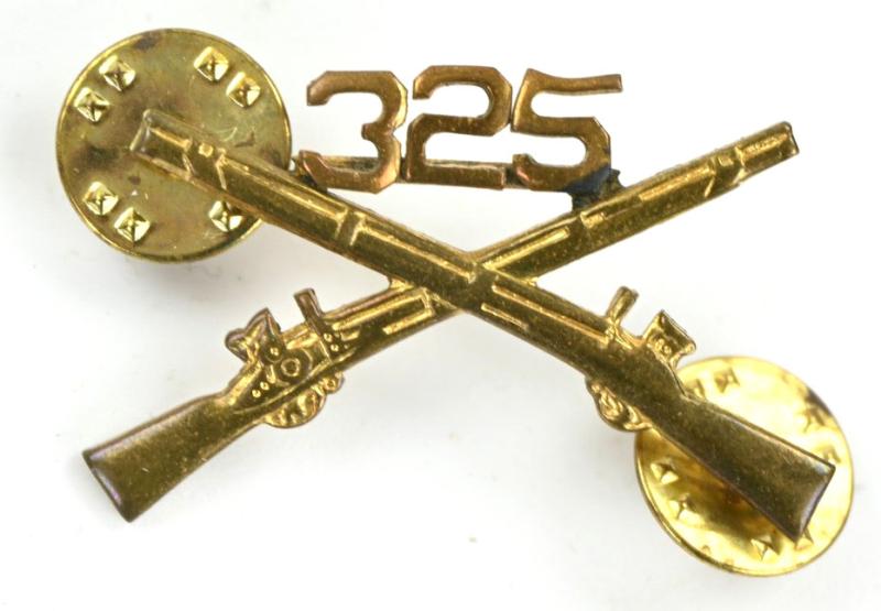 US WW2 82nd AB 325th GIR Officer Collar Rifles Insignia