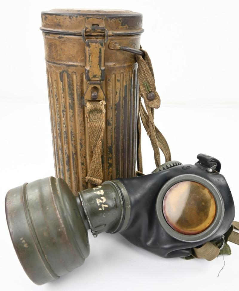 German WH M31 Tropical Camo Gasmask Set