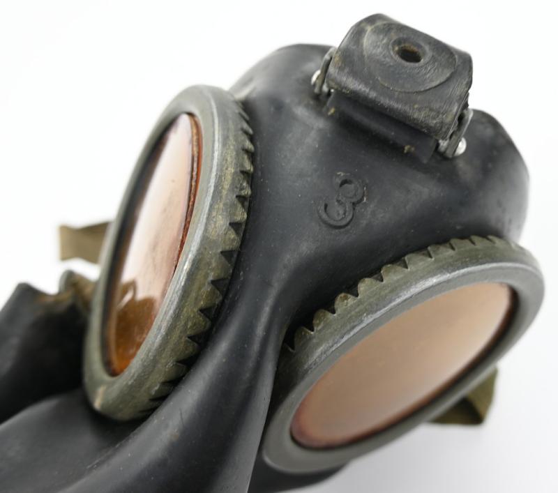 German WH M31 Tropical Camo Gasmask Set