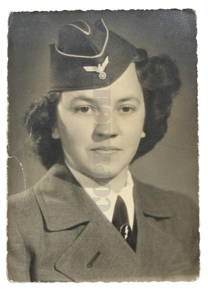 German LW Blitzmädel Portrait Picture 'Den Haag'