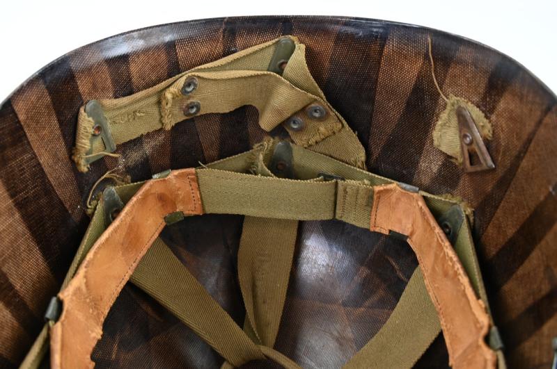 US WW2 M1 Helmet Liner '1st Lieutenant'