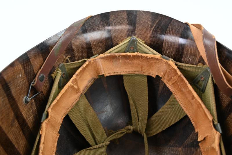 US WW2 M1 Helmet Liner '1st Lieutenant'