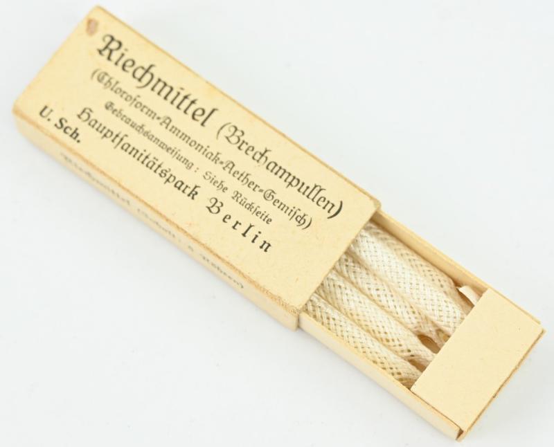 German Third Reich Medical 'Riechmittel' in box