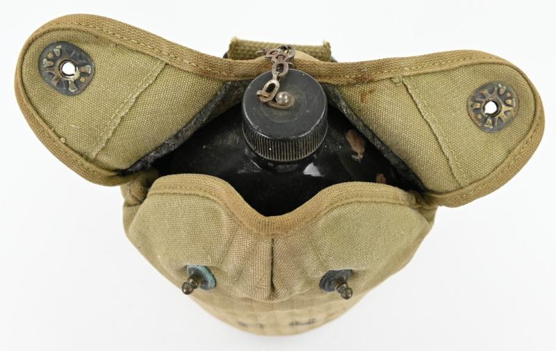 US WW2 Canteen '94th Infantry Division'