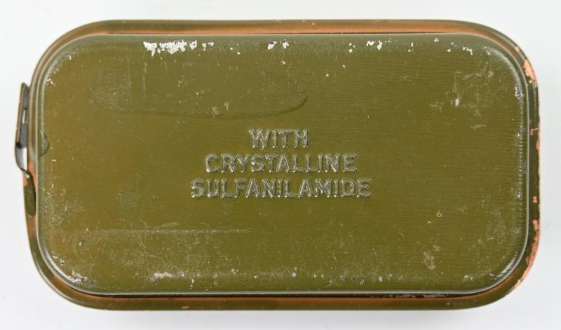 US WW2 M-1924 First Aid Pouch with First Aid Kit