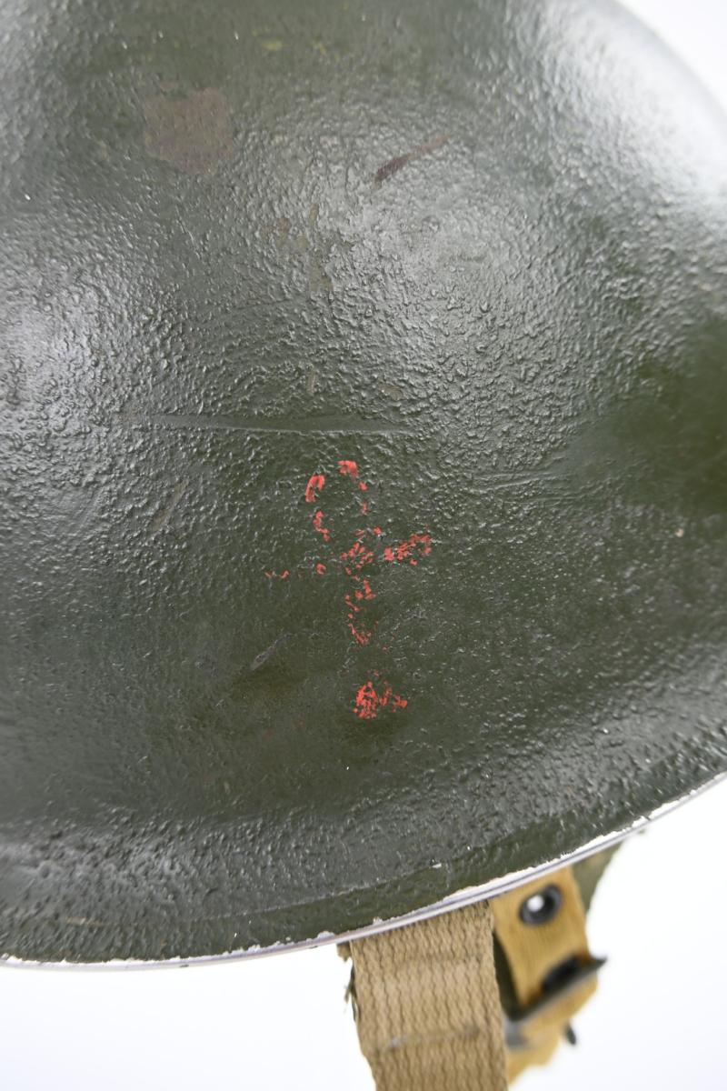 US WW2 82nd Airborne Division 504th Parachute Infantry Regiment Combat Helmet