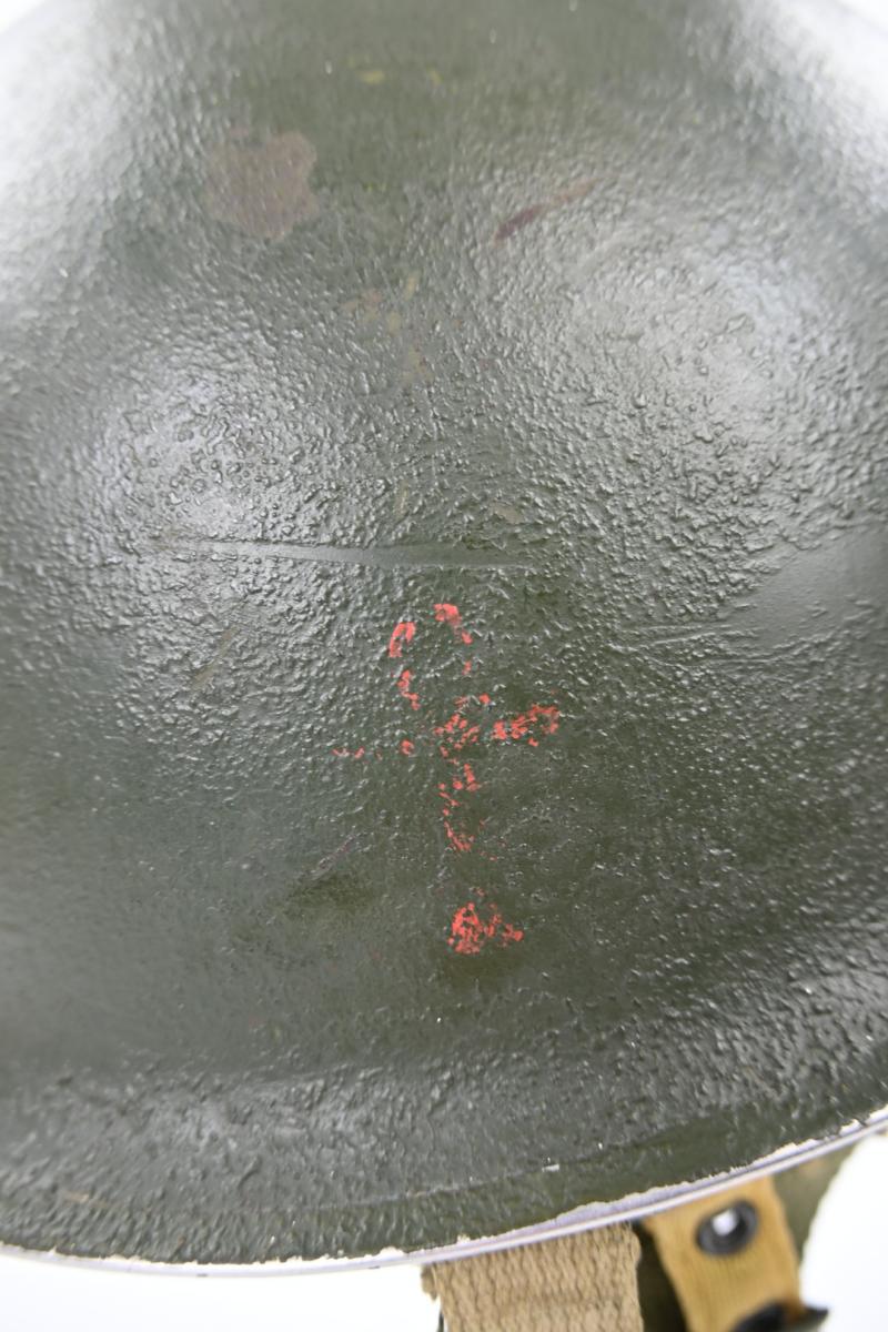 US WW2 82nd Airborne Division 504th Parachute Infantry Regiment Combat Helmet