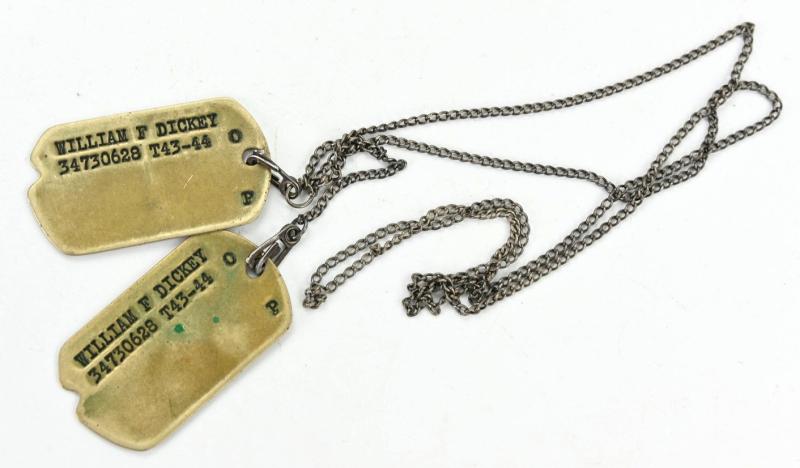 US WW2 Dog-tags with Silver Chain 'William F. Dickey'