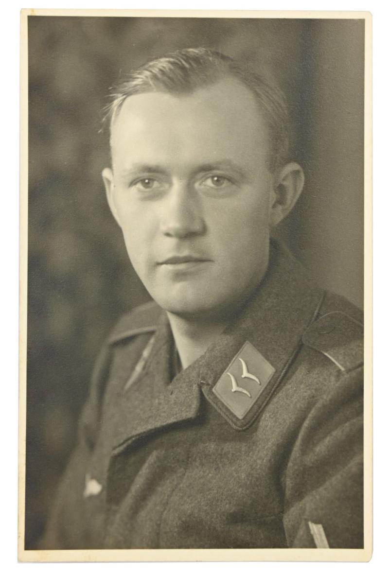 German LW EM Portrait Picture