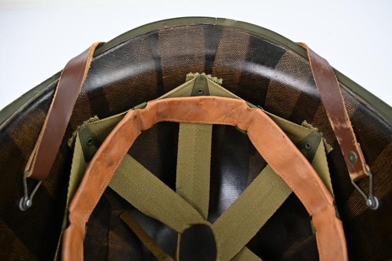 US WW2 M1 Fixed Bale Combat Helmet