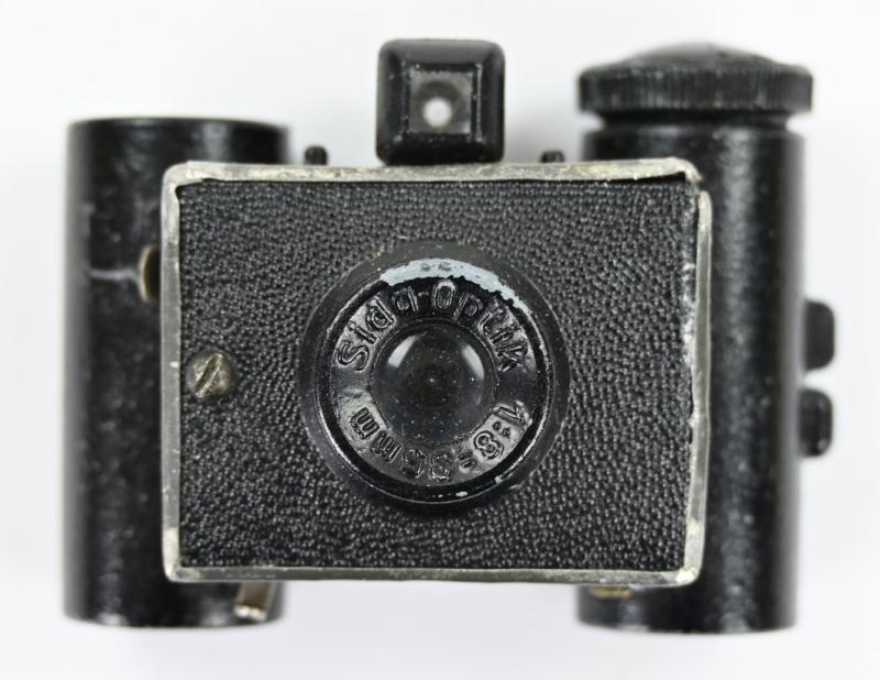 German Third Reich Period Sida Small Pocket Camera in Pouch
