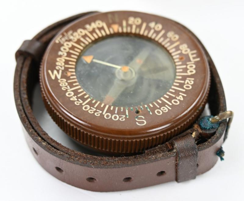 US WW2 Paratrooper Compass in Box