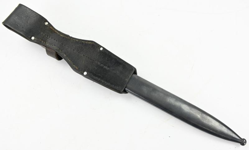German WH K98 Mauser Bayonet with Frog