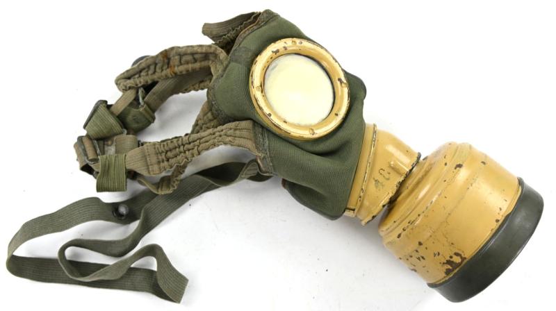 German WH Tropical Gasmask with Filter