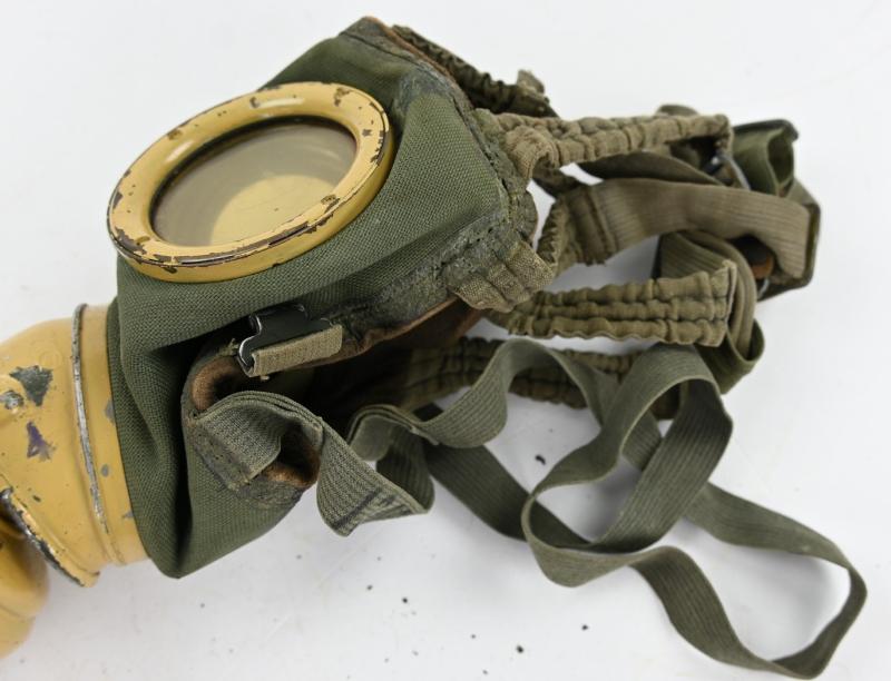 German WH Tropical Gasmask with Filter