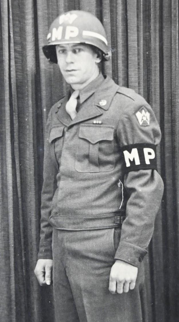 US WW2 15th Army MP Portrait Picture