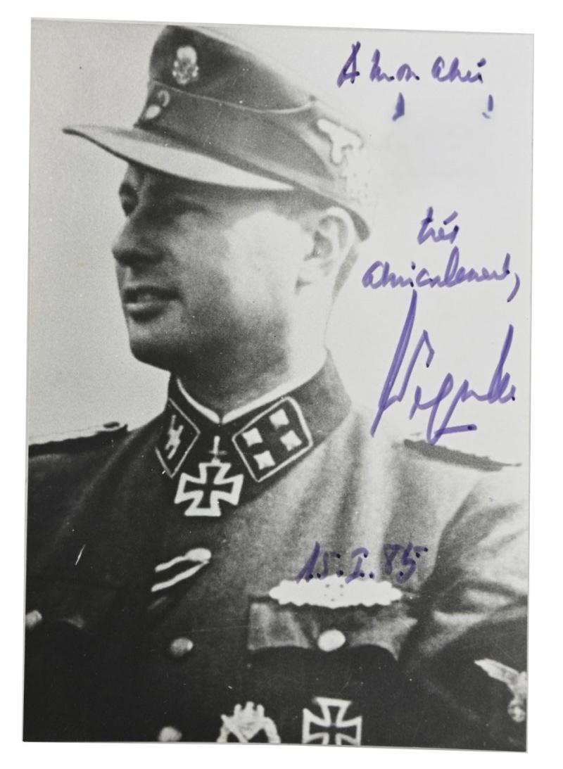 Signature of Waffen-SS KC&OLC Recipient 'Leon Degrelle'