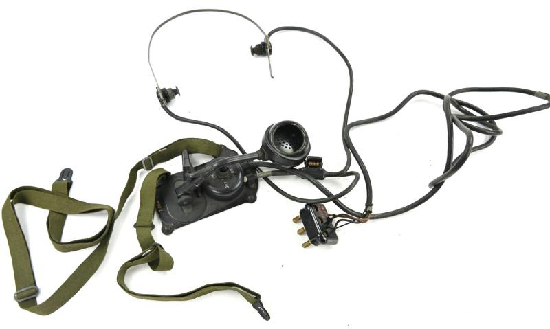 US WW2 Headphone and Microphone Set