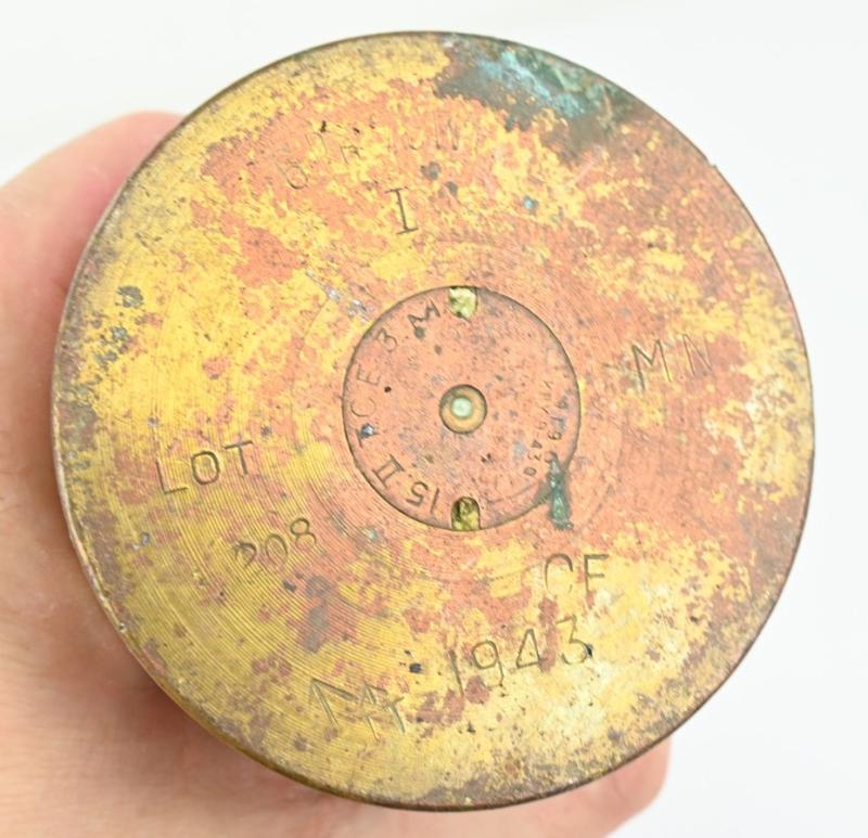 British WW2 Ordnance Quick-Firing 6-pounder 7 cwt Brass Shell 1943