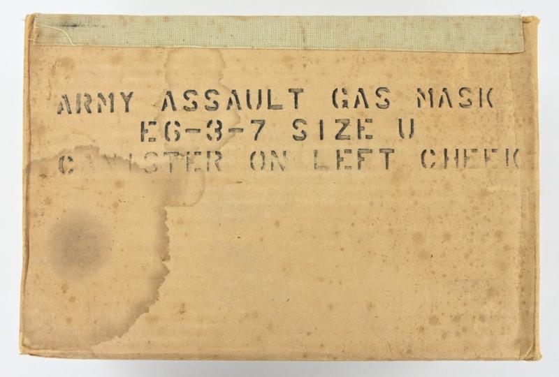 US WW2 Boxed M5 Gasmask with M7 Assault Carrying Pouch