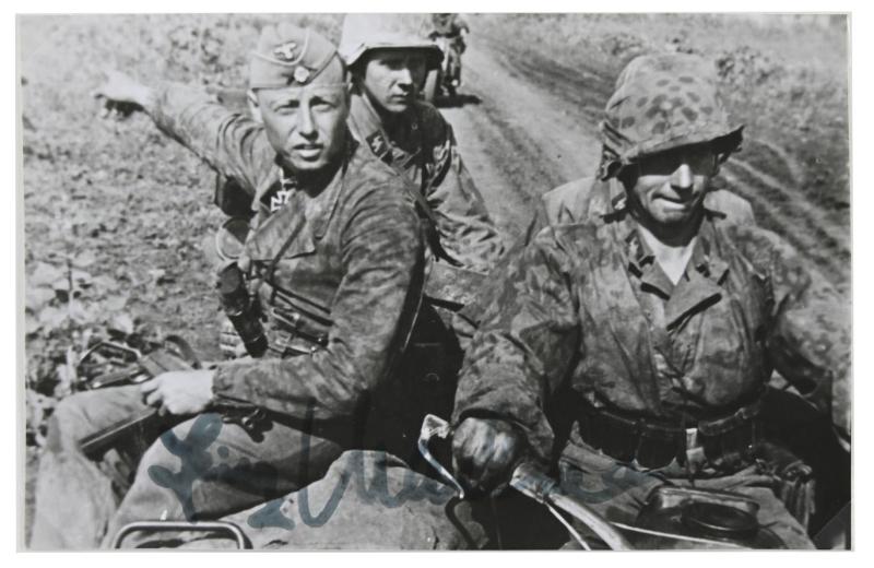Signature of Waffen-SS Knight's Cross and Oakleaf Recipient 'Heinz Macher'