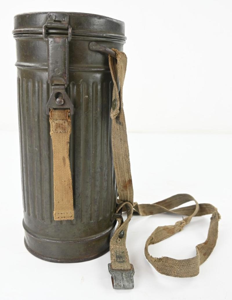 German WH M31 Gasmask & Cannister