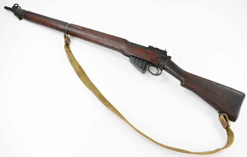 Canadian WW2 De-activated Lee Enfield number 4