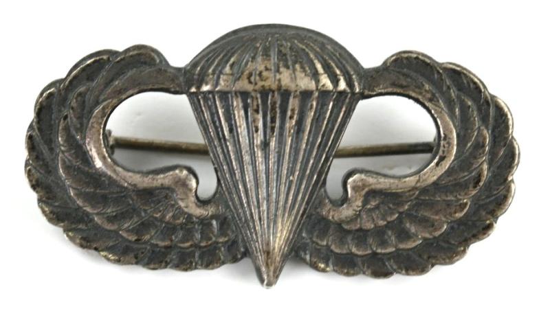 US WW2 Paratrooper Jumpwing 'A.E. Co'