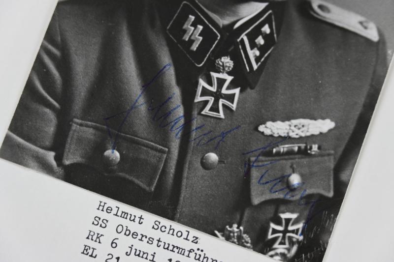 Signature of Waffen-SS KC&OLC Recipient 'Helmut Scholz'