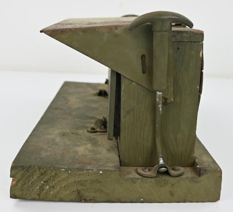 US WW2 Illuminating Electric Sign Box