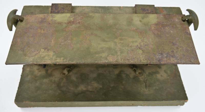 US WW2 Illuminating Electric Sign Box
