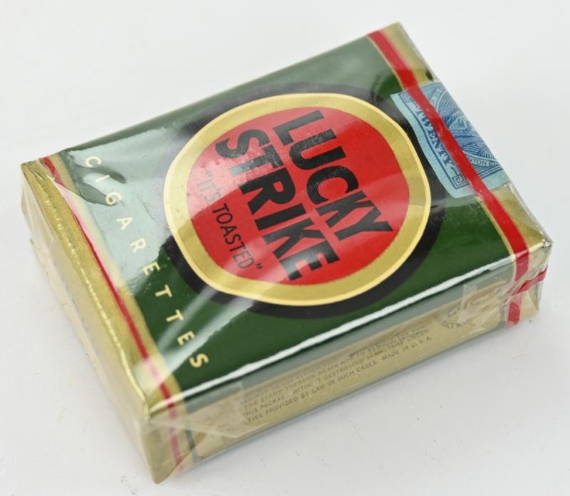 US WW2 Package of Lucky Strike Cigarets