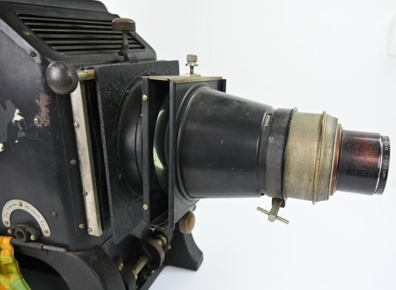 German Third Reich Period Projector ''Tra-janus Epidiaskop''